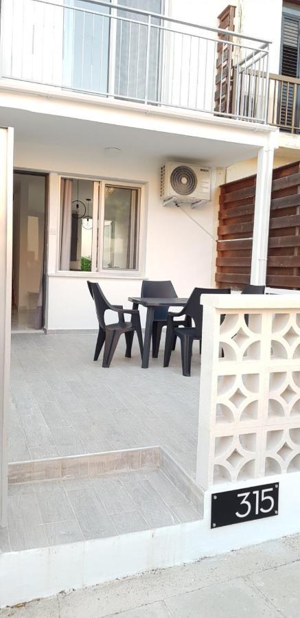 Eros Maisonette In Latchi Area Just 700 Meters Or One-Minute Drive From Polis Municipal Beach Екстер'єр фото